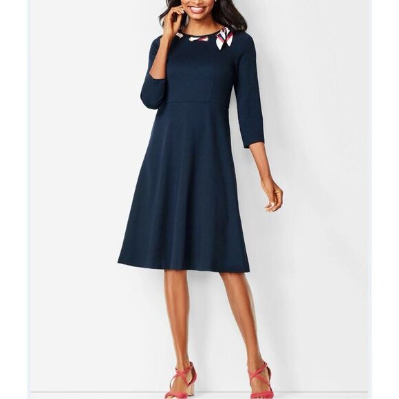 Talbots Petite Retro 50s Scarf Dress 3/4‎ Sleeve Navy Blue Ponte Fit & Flare 4P - Picture 2 of 12